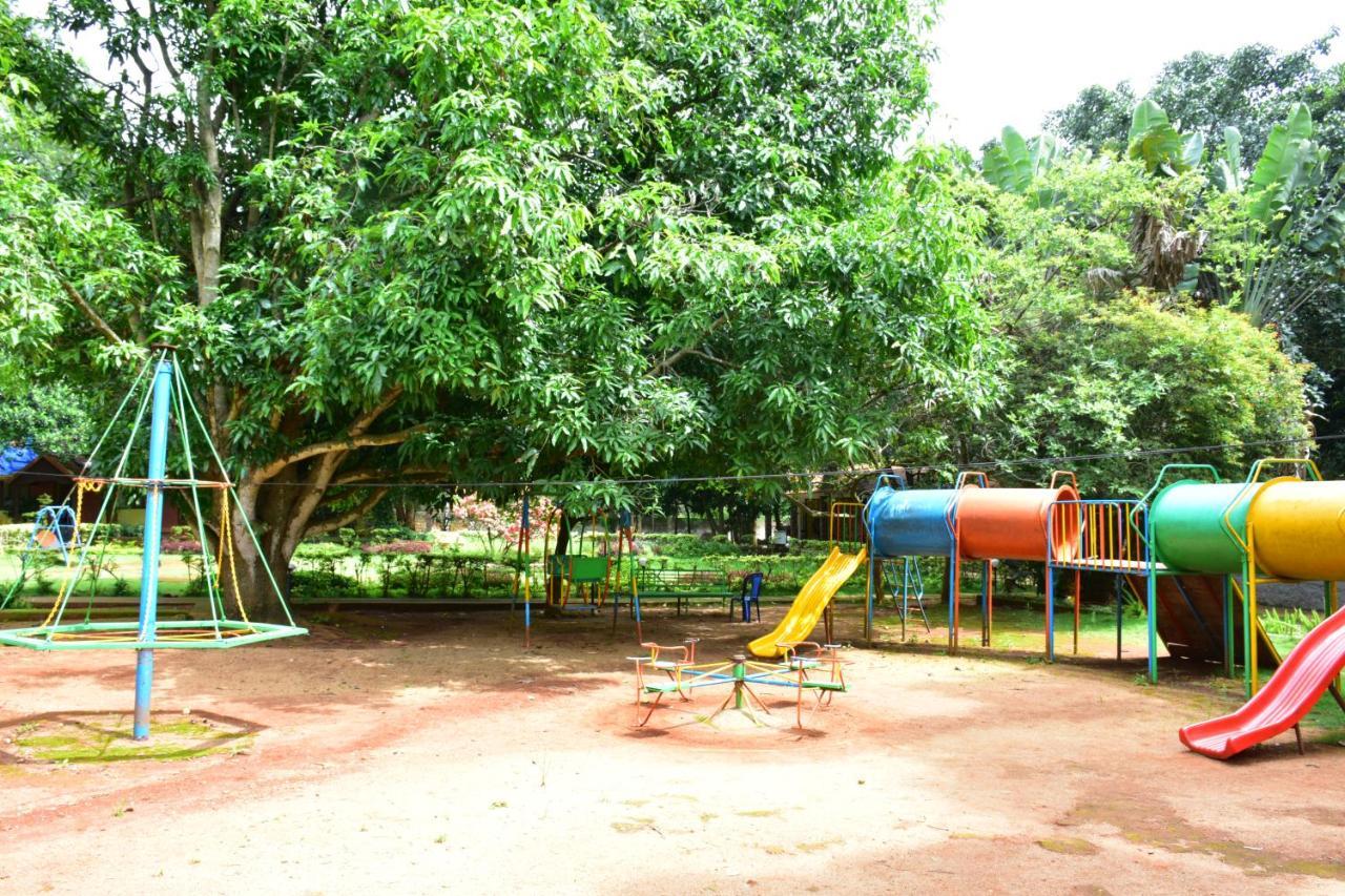 Zeenath Taj Gardens Yelagiri Exterior foto